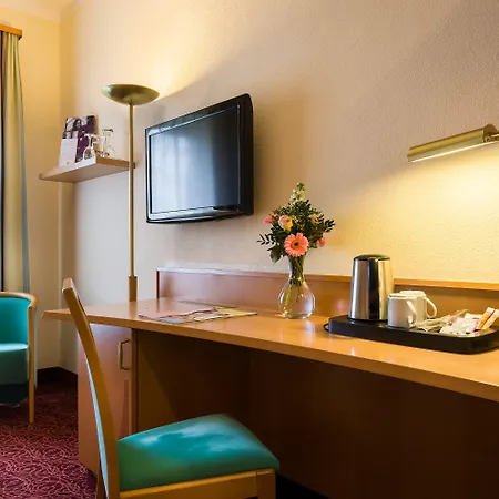 Mercure מלון אינגולשטאט