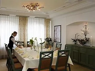 Mercure Hotel 3*